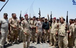 الرجال السمر قاب قوسين من قلب الكرمة